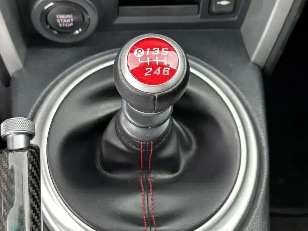 Subaru BRZ 2015 2.0i Manual — миниатюра 5