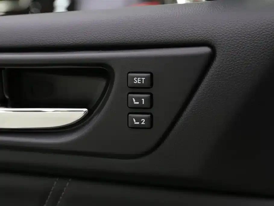 Outback 2017 2.5i Sport Navigation Edition — миниатюра 15