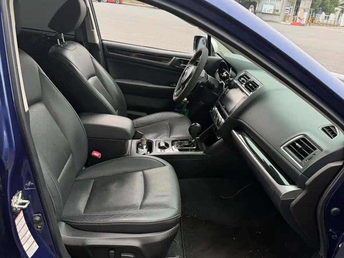 Legacy 2017 2.5i AWD Glory Edition — миниатюра 10