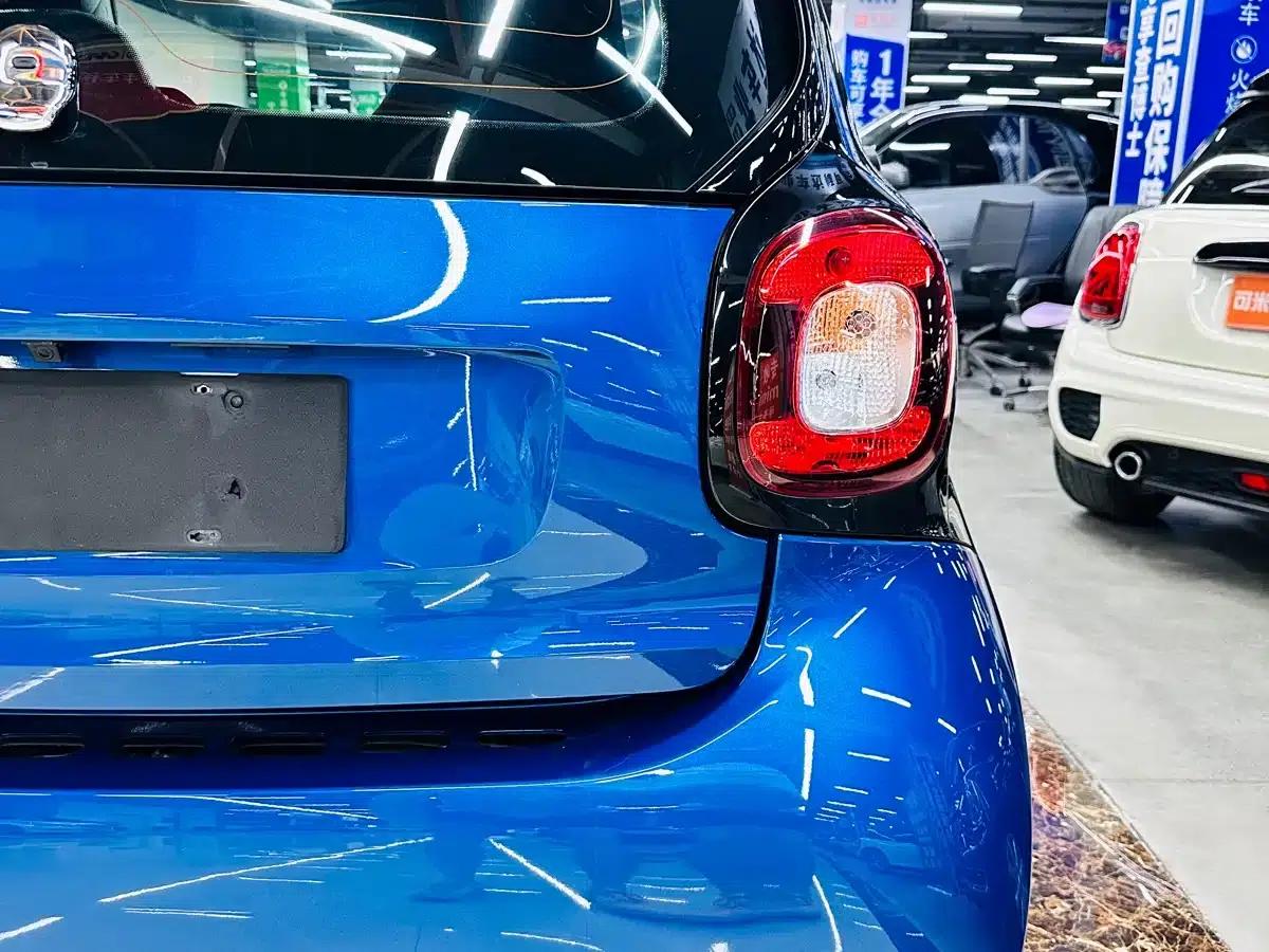 2018 Smart Fortwo 0.9T 66kW Hardtop Pioneer Edition (National V Emission Standard) — миниатюра 13