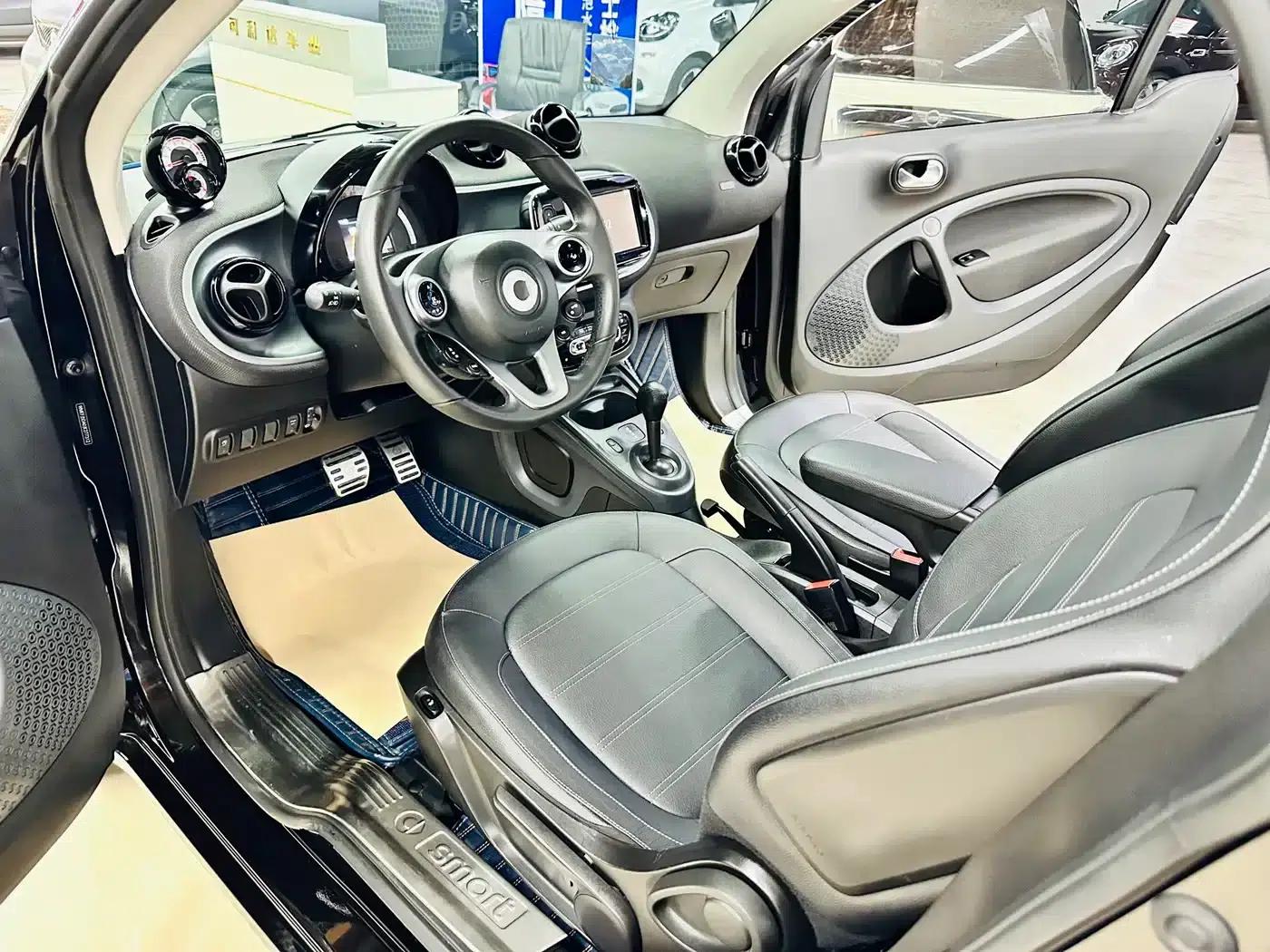 2018 Smart Fortwo 0.9T 66kW Hardtop Pioneer Edition (National V Emission Standard) — миниатюра 15