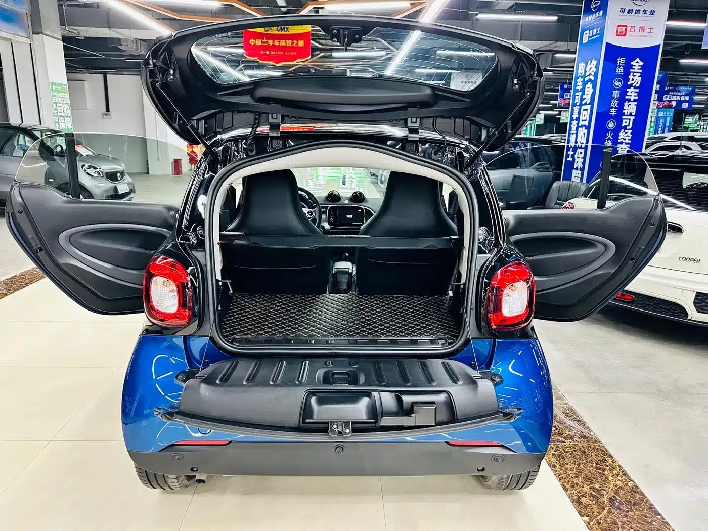 2018 Smart Fortwo 0.9T 66kW Hardtop Pioneer Edition (National V Emission Standard) — миниатюра 19