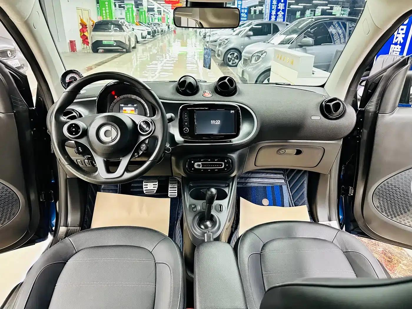 2018 Smart Fortwo 0.9T 66kW Hardtop Pioneer Edition (National V Emission Standard) — миниатюра 20
