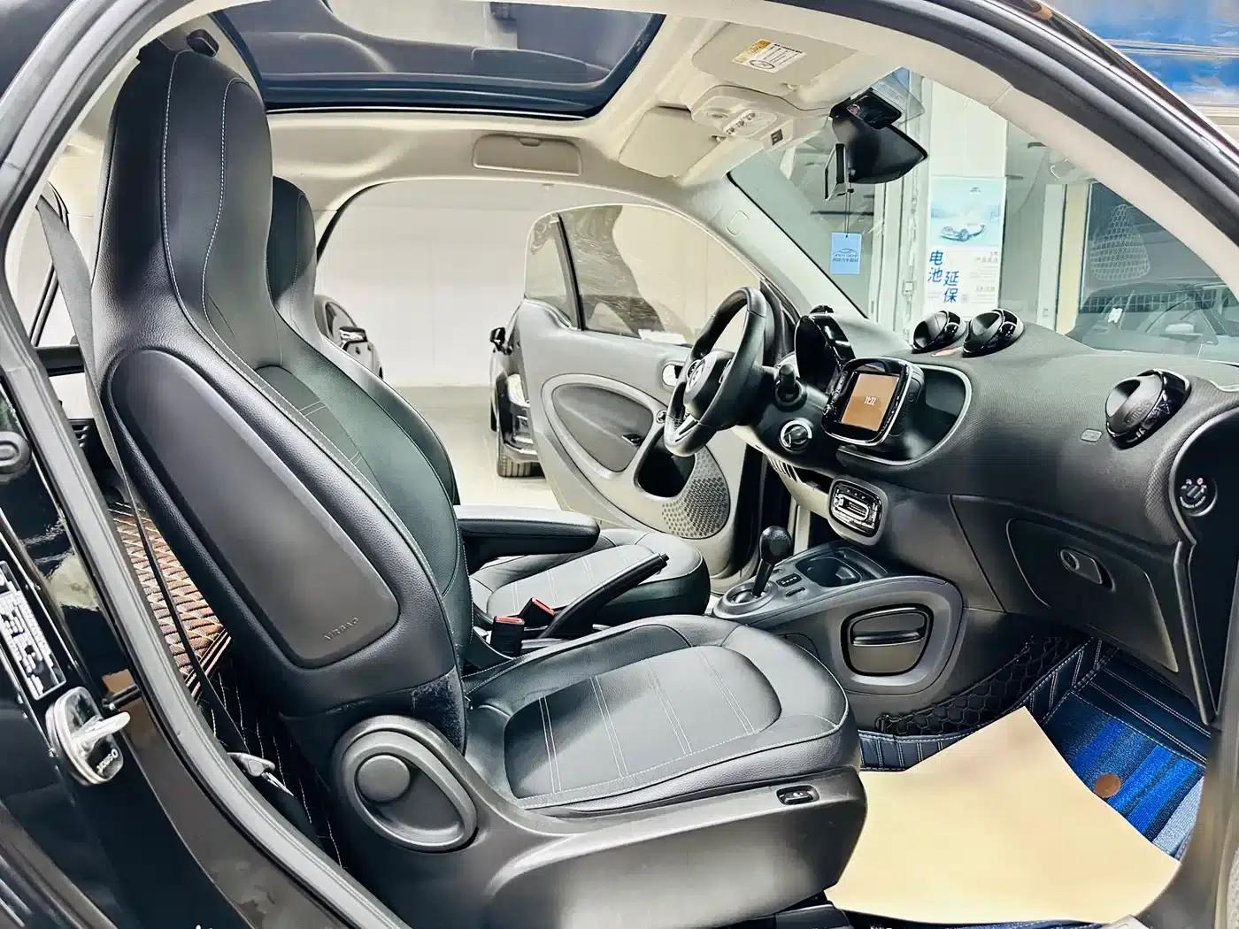 2018 Smart Fortwo 0.9T 66kW Hardtop Pioneer Edition (National V Emission Standard) — миниатюра 23