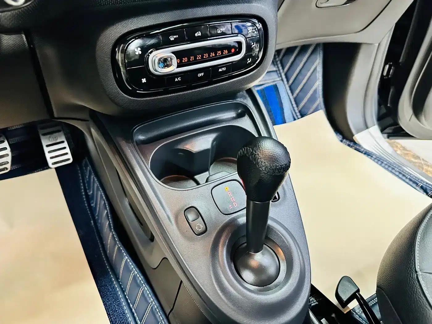 2018 Smart Fortwo 0.9T 66kW Hardtop Pioneer Edition (National V Emission Standard) — миниатюра 33