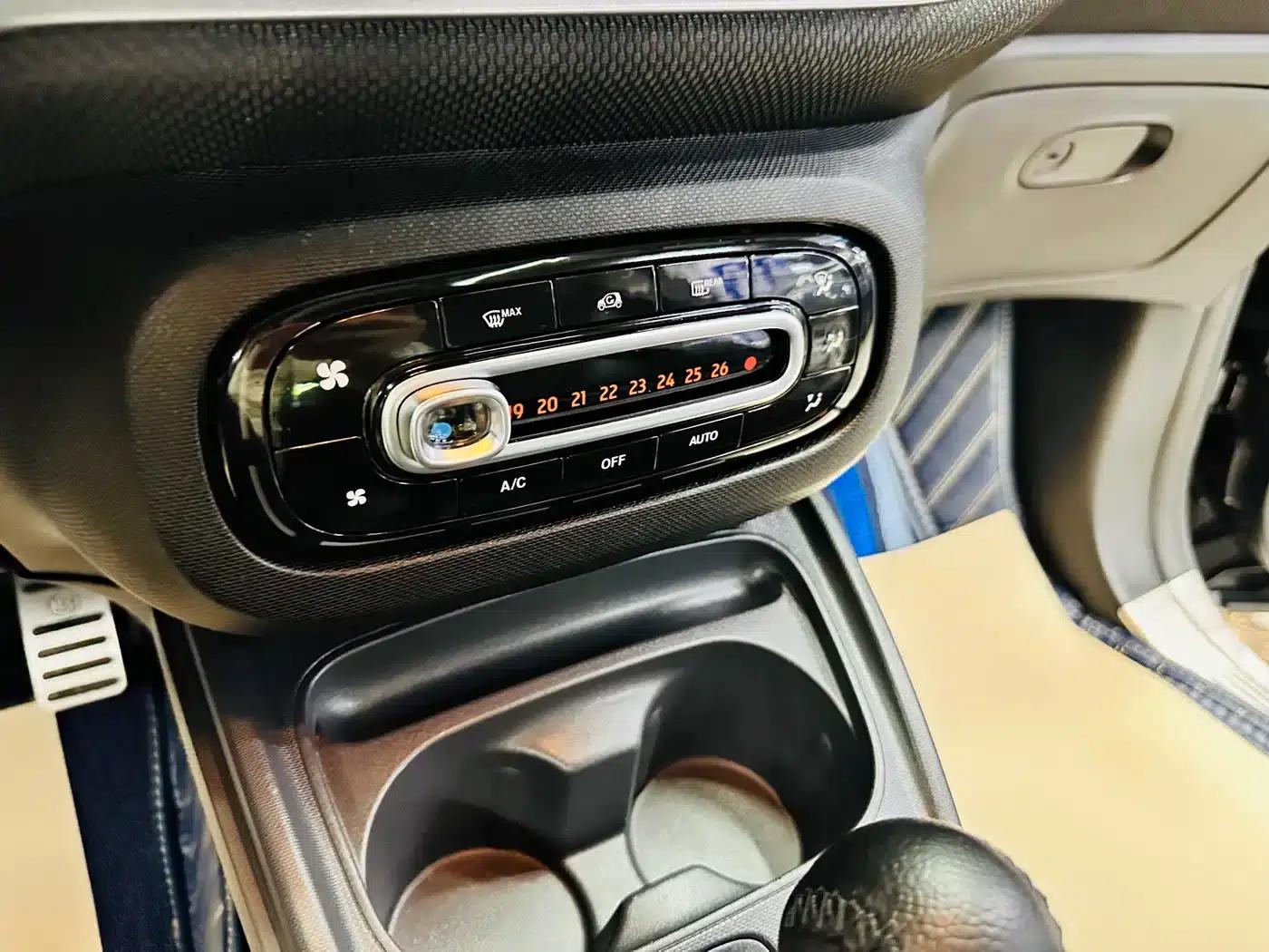 2018 Smart Fortwo 0.9T 66kW Hardtop Pioneer Edition (National V Emission Standard) — миниатюра 34