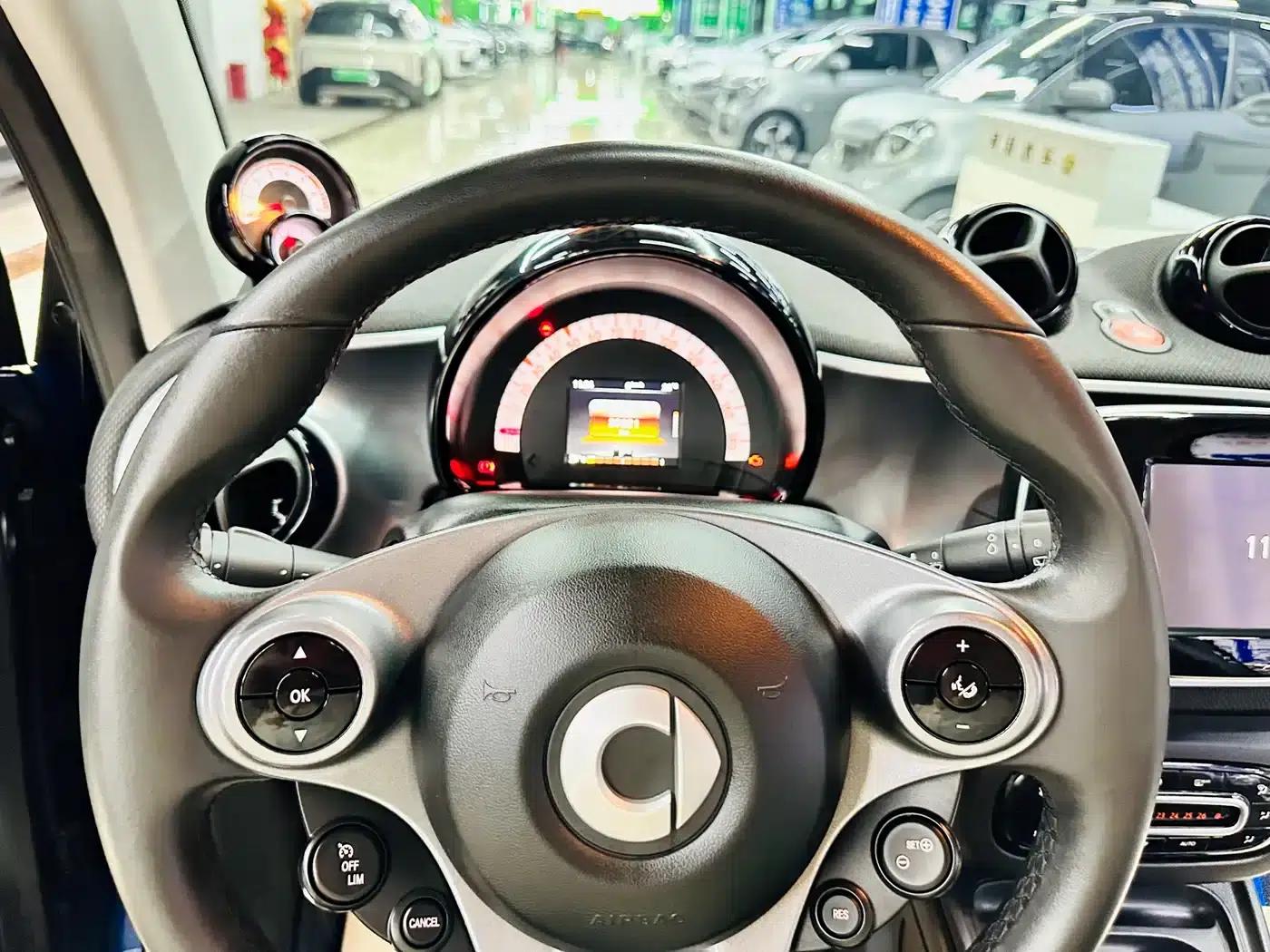 2018 Smart Fortwo 0.9T 66kW Hardtop Pioneer Edition (National V Emission Standard) — миниатюра 35