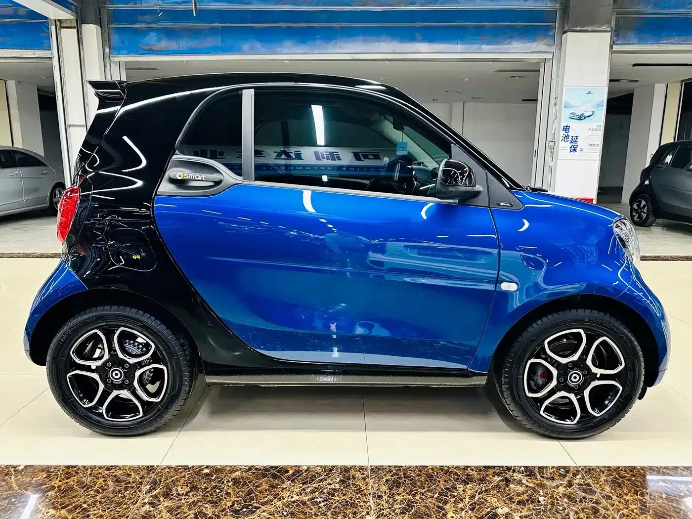 2018 Smart Fortwo 0.9T 66kW Hardtop Pioneer Edition (National V Emission Standard) — миниатюра 5