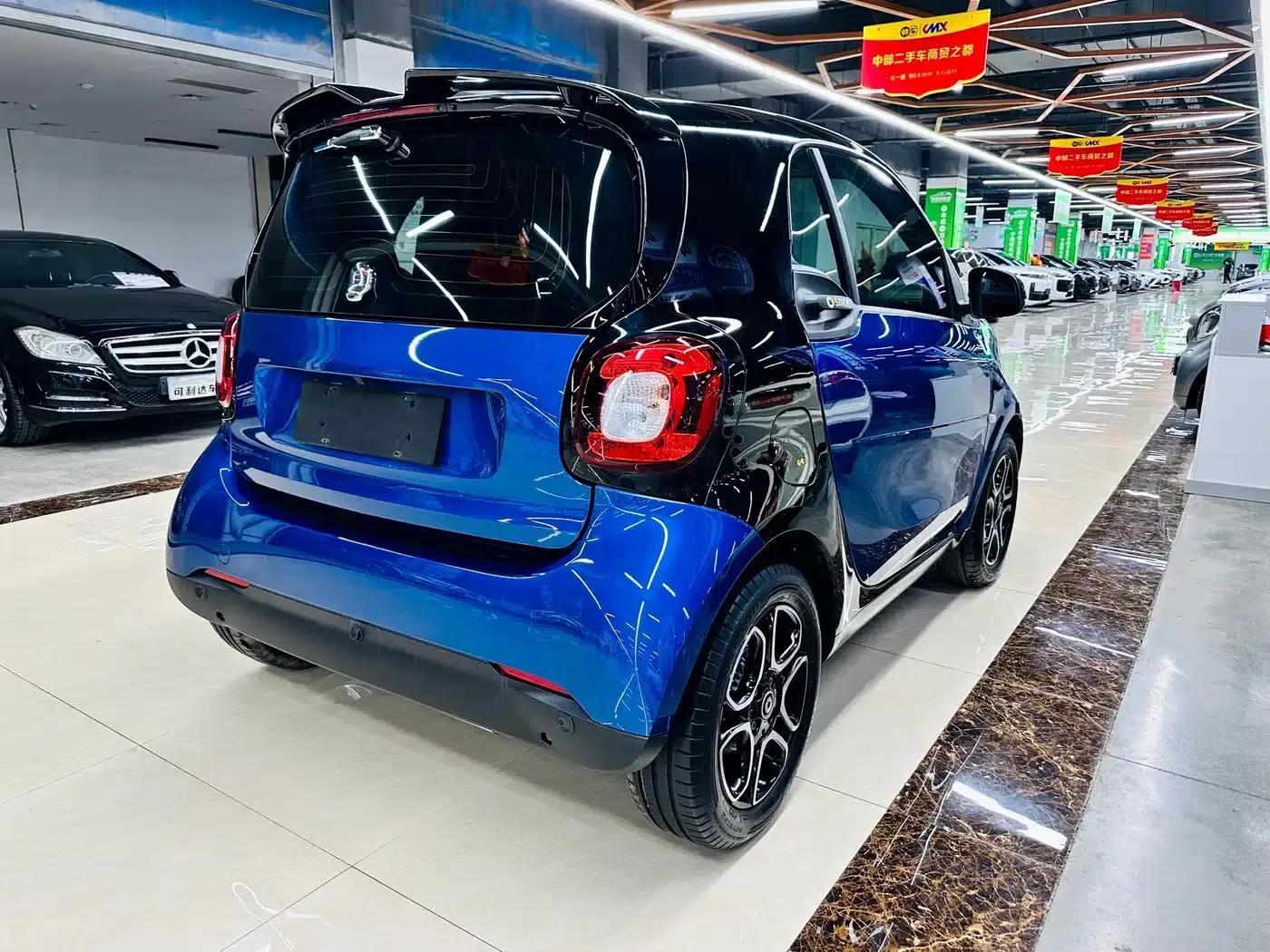 2018 Smart Fortwo 0.9T 66kW Hardtop Pioneer Edition (National V Emission Standard) — миниатюра 6