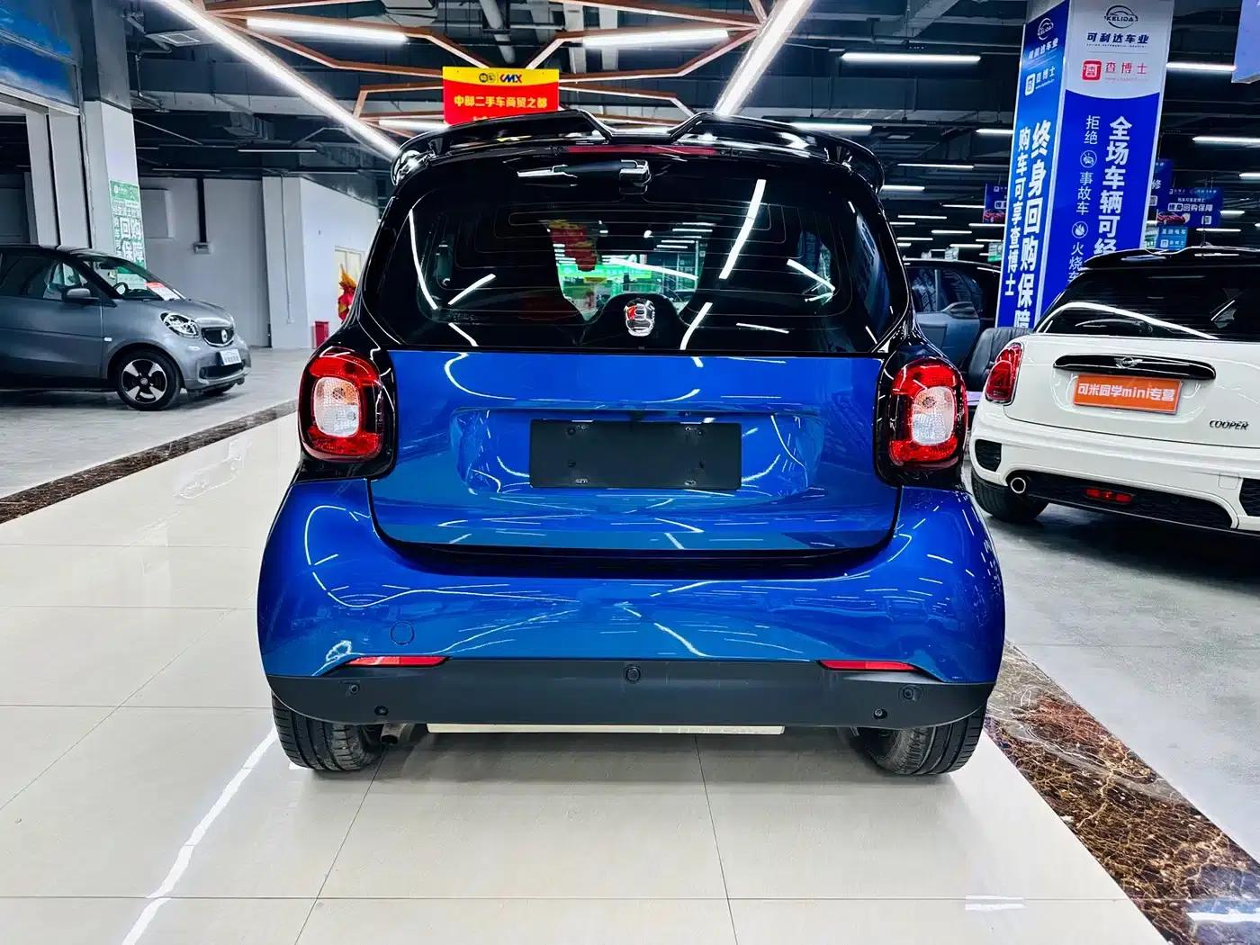 2018 Smart Fortwo 0.9T 66kW Hardtop Pioneer Edition (National V Emission Standard) — миниатюра 7