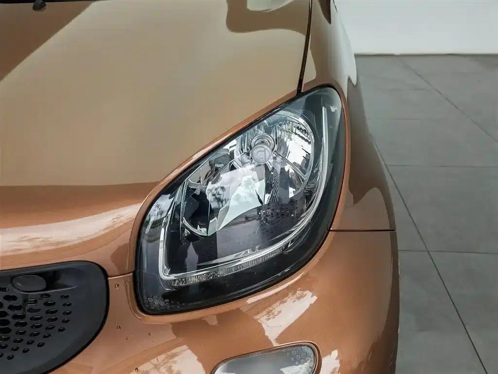 2015 Smart Fortwo 1.0L 52kW Hardtop Dynamic Edition — миниатюра 7