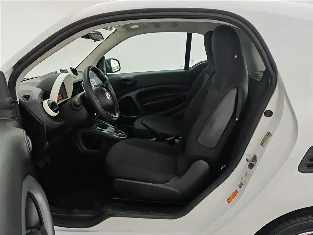 2015 Smart Fortwo 1.0L 52kW Hardtop Dynamic Edition — миниатюра 10
