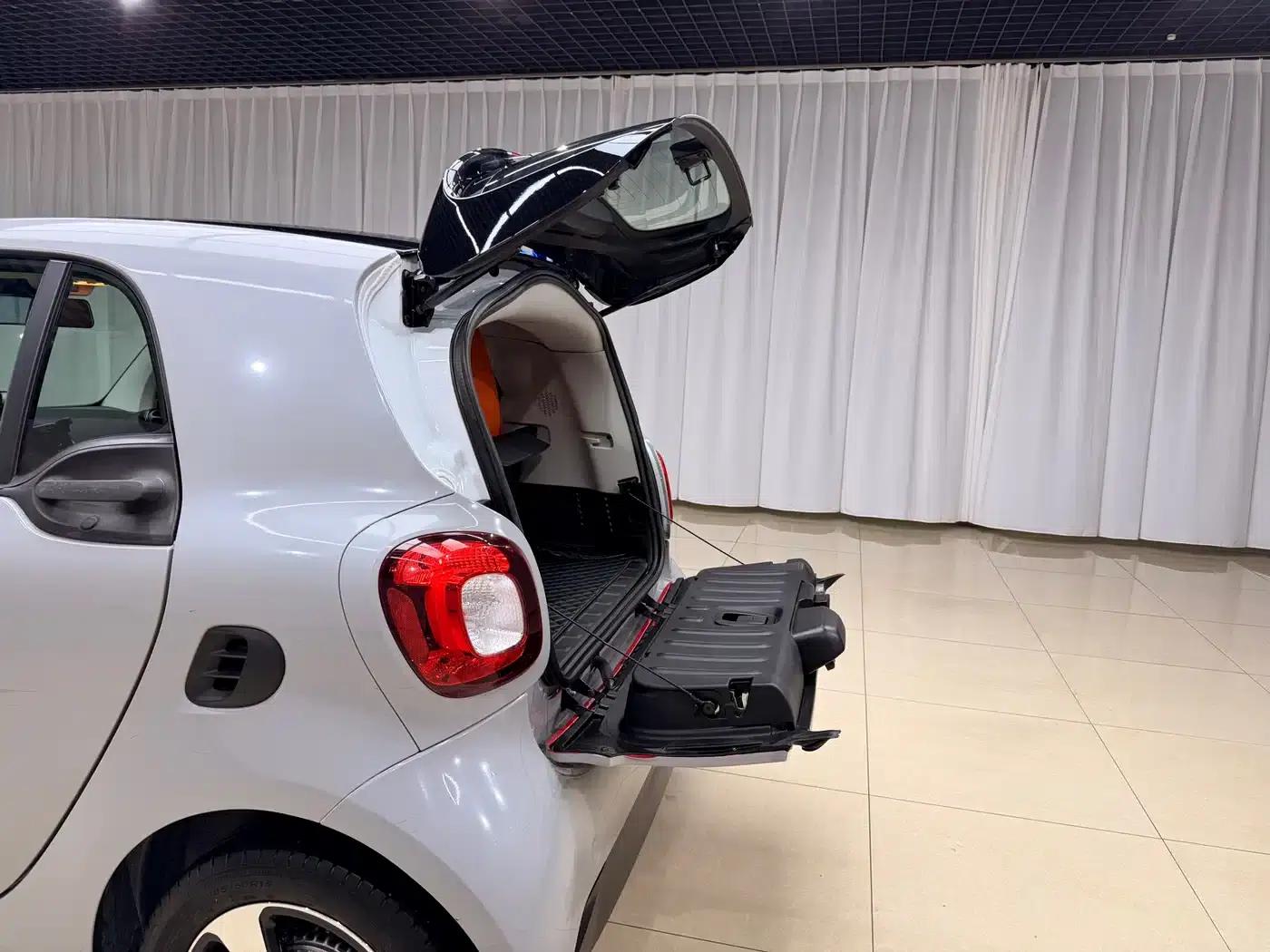 2018 Smart Fortwo 1.0L 52kW Hardtop Passion Edition (National V Emission Standard) — миниатюра 11