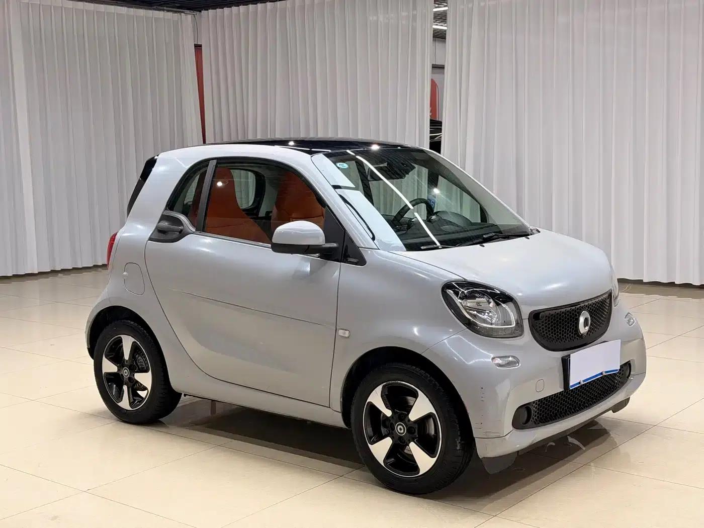 2018 Smart Fortwo 1.0L 52kW Hardtop Passion Edition (National V Emission Standard) — миниатюра 3