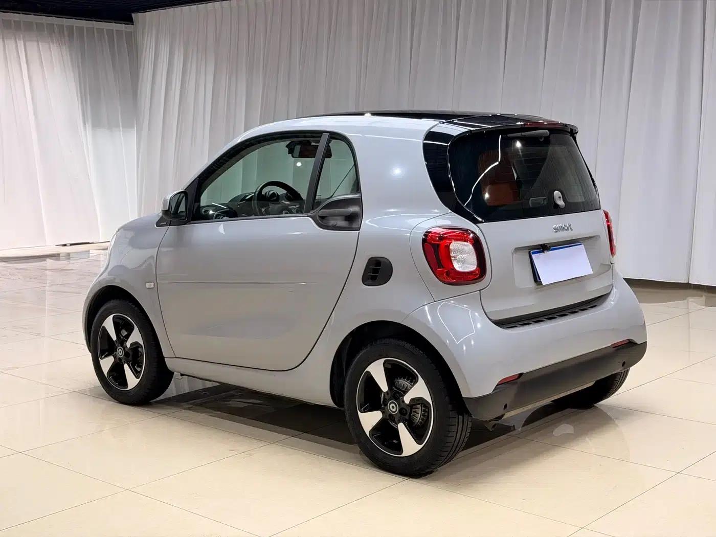 2018 Smart Fortwo 1.0L 52kW Hardtop Passion Edition (National V Emission Standard) — миниатюра 7