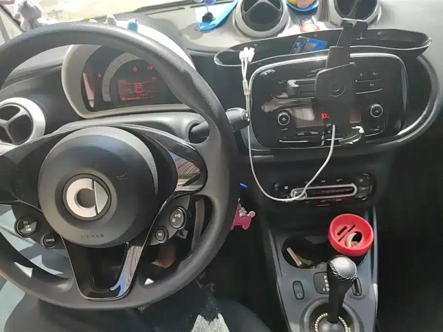 2015 Smart Fortwo 1.0L 52kW Hardtop Dynamic Edition — миниатюра 12
