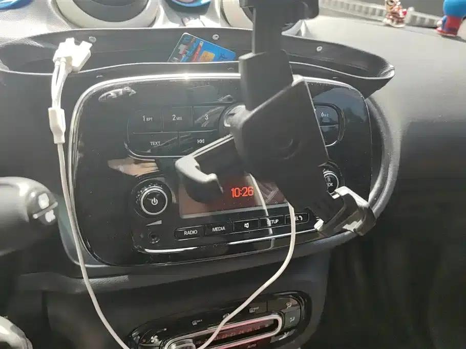 2015 Smart Fortwo 1.0L 52kW Hardtop Dynamic Edition — миниатюра 13