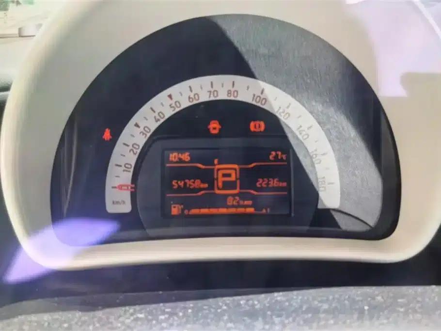 2015 Smart Fortwo 1.0L 52kW Hardtop Dynamic Edition — миниатюра 14
