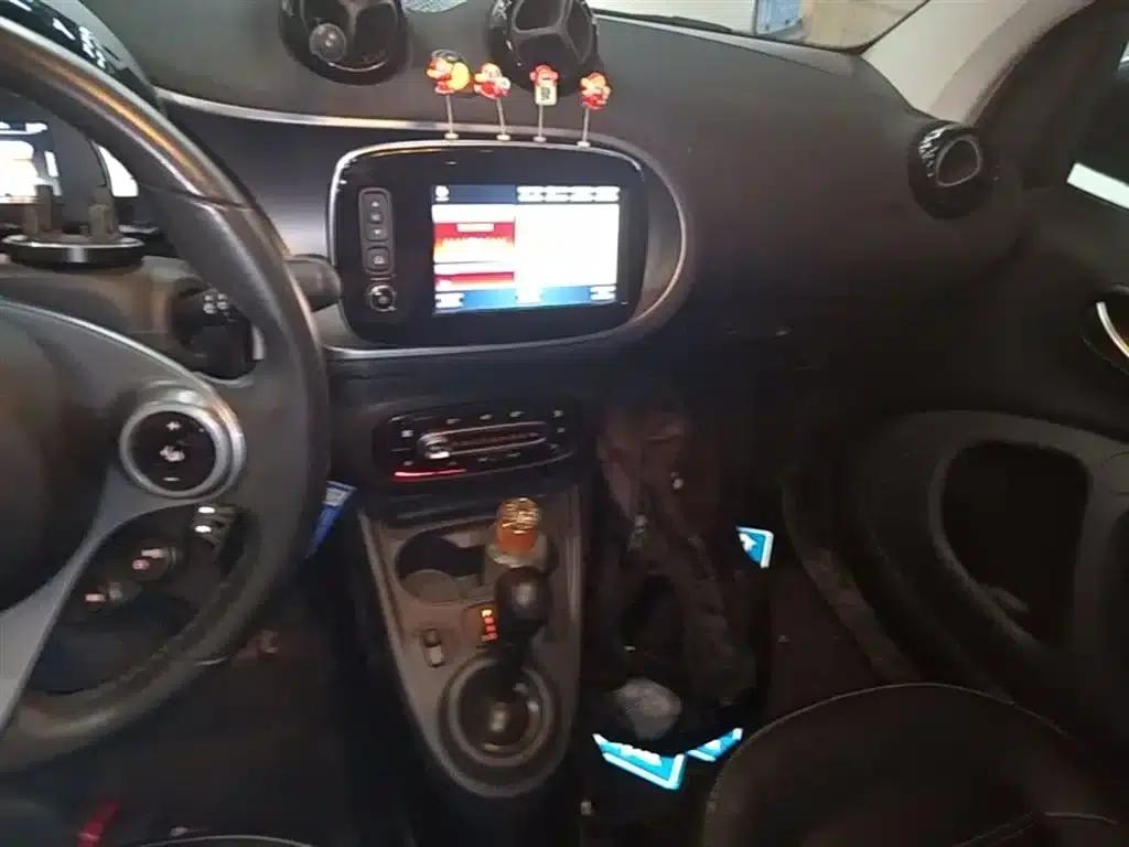 2016 Smart Fortwo 0.9T 66kW Hardtop Pioneer Edition — миниатюра 13