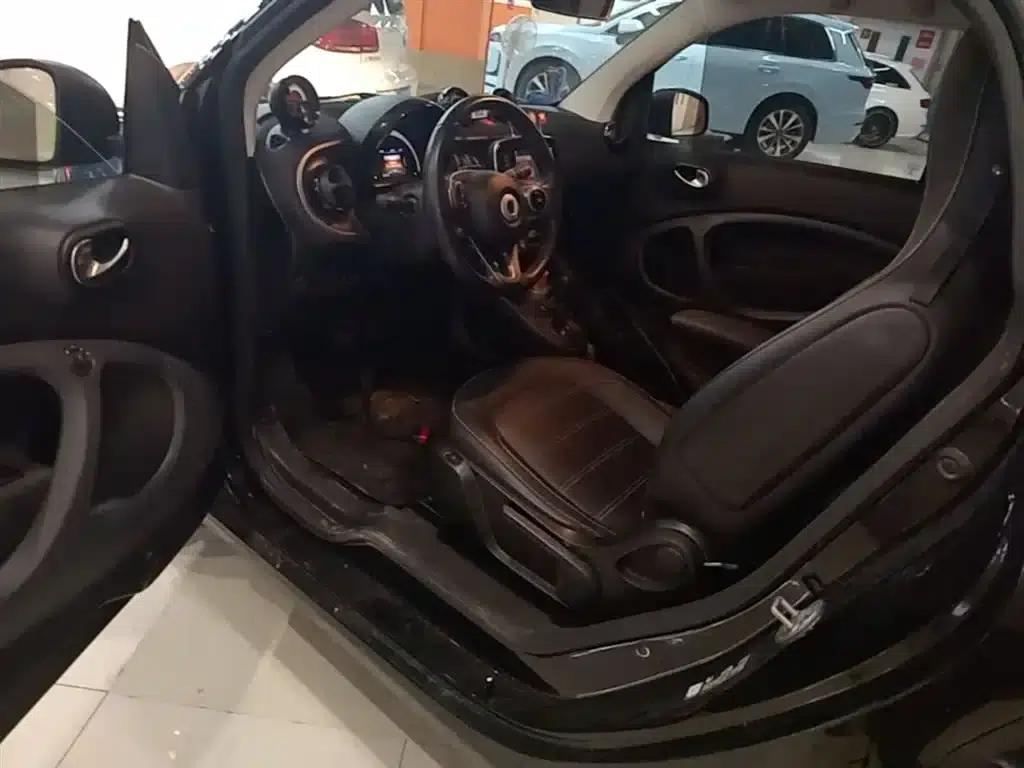 2016 Smart Fortwo 0.9T 66kW Hardtop Pioneer Edition — миниатюра 16