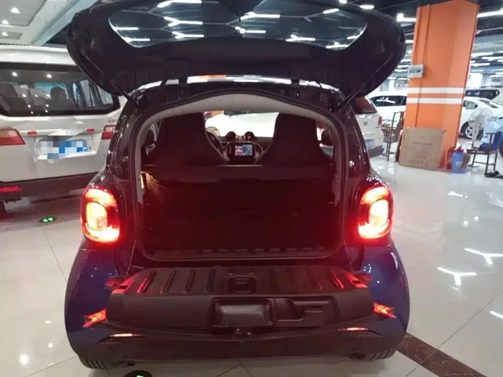 2016 Smart Fortwo 0.9T 66kW Hardtop Pioneer Edition — миниатюра 19