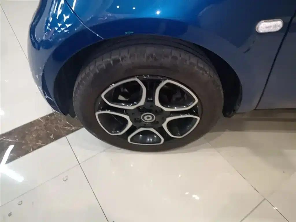2016 Smart Fortwo 0.9T 66kW Hardtop Pioneer Edition — миниатюра 23