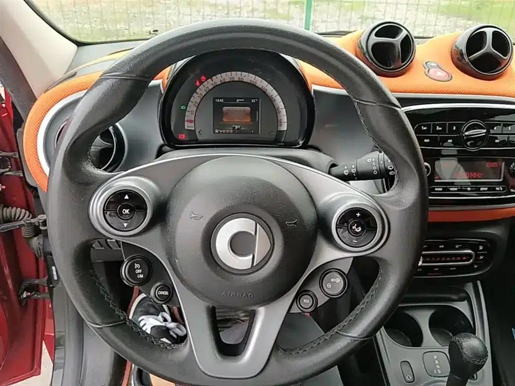 2016 Smart Forfour 1.0L 52kW Passion Edition — миниатюра 11