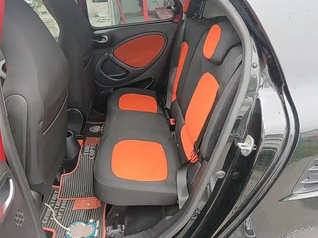 2016 Smart Forfour 1.0L 52kW Passion Edition — миниатюра 17