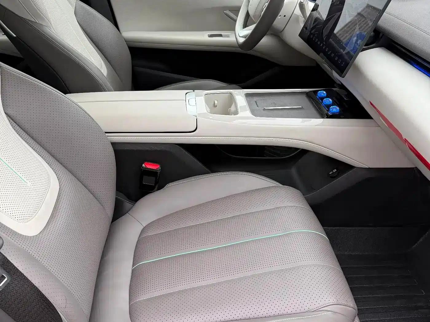 Deep Blue L07 2024 Model 230Max Qiankun Intelligent Driving ADS SE Extended Range Version — миниатюра 17