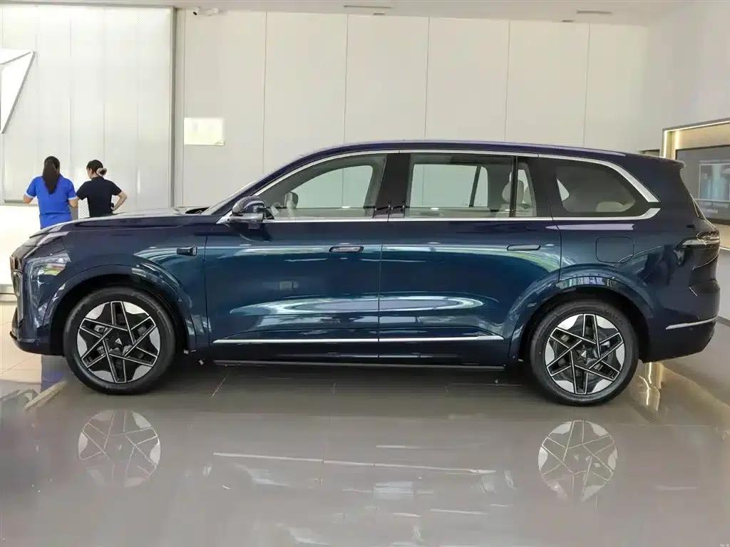Deep Blue S09 2025 Model, Rear-Wheel Drive Ultra+ — миниатюра 5