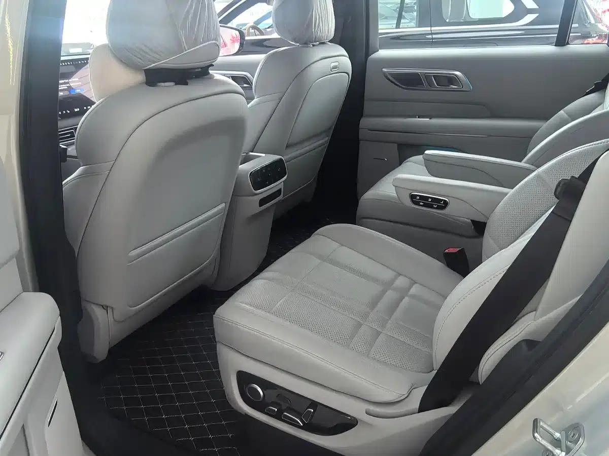 Deep Blue S09 2025 Model, Rear-Wheel Drive Ultra+ — миниатюра 6