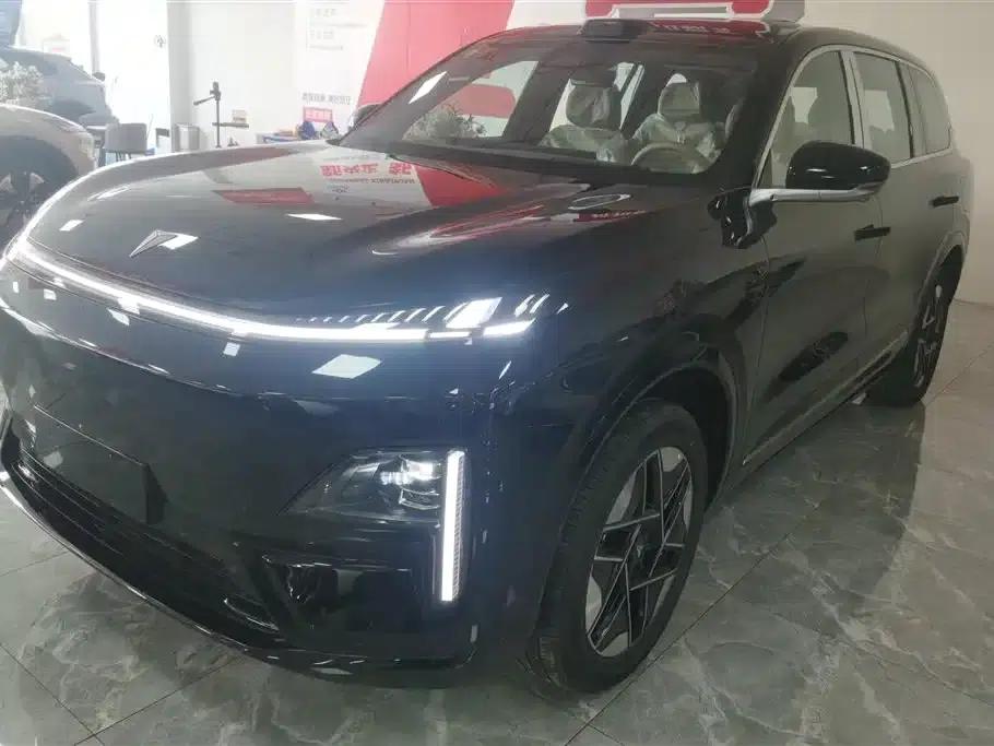 Deep Blue S09 2025 Model, Rear-Wheel Drive Ultra+ — миниатюра 1