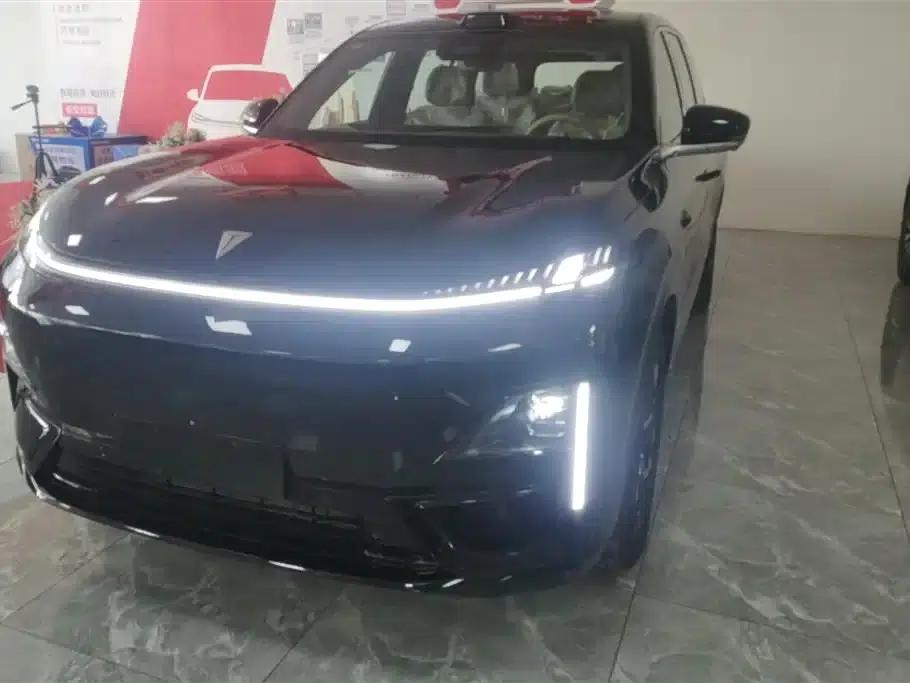 Deep Blue S09 2025 Model, Rear-Wheel Drive Ultra+ — миниатюра 2