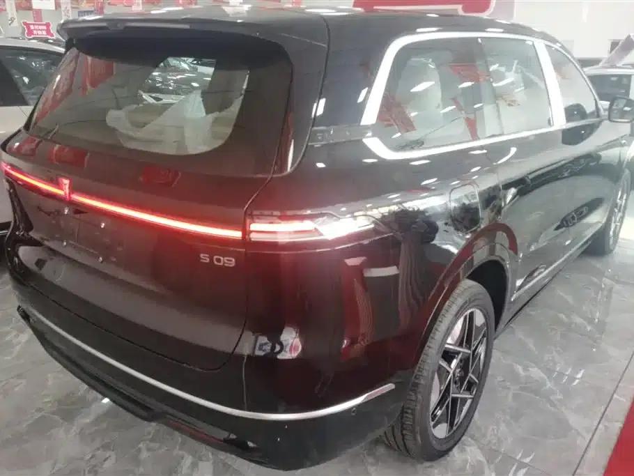 Deep Blue S09 2025 Model, Rear-Wheel Drive Ultra+ — миниатюра 3