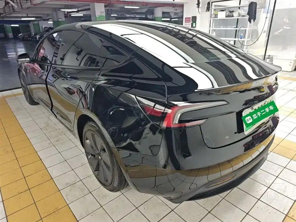 Model 3 2023 Rear-Wheel Drive — миниатюра 5