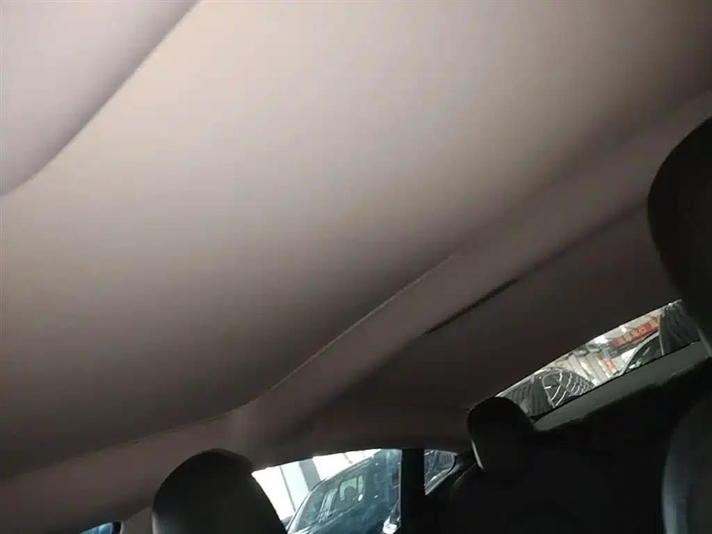 Model 3 2022 Rear-Wheel Drive — миниатюра 18