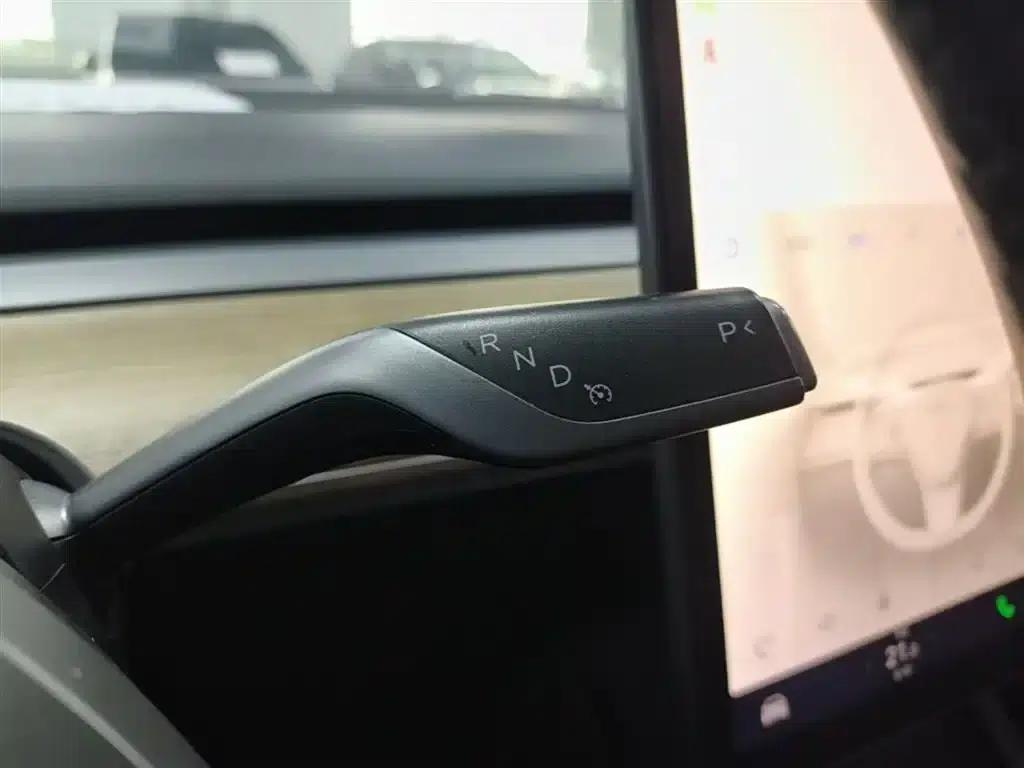 Model 3 2022 Rear-Wheel Drive — миниатюра 14