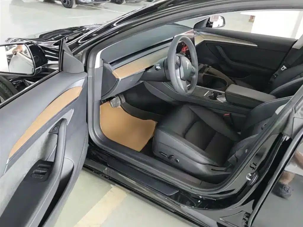 Model 3 2022 Rear-Wheel Drive — миниатюра 12