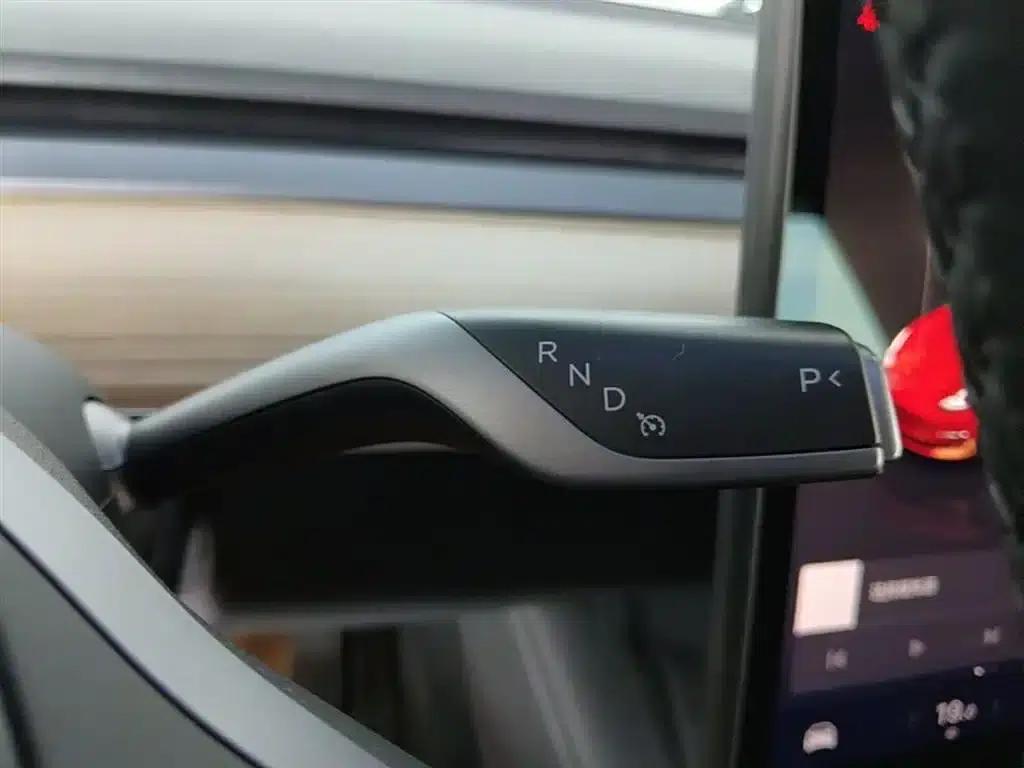 Model 3 2022 Rear-Wheel Drive — миниатюра 10