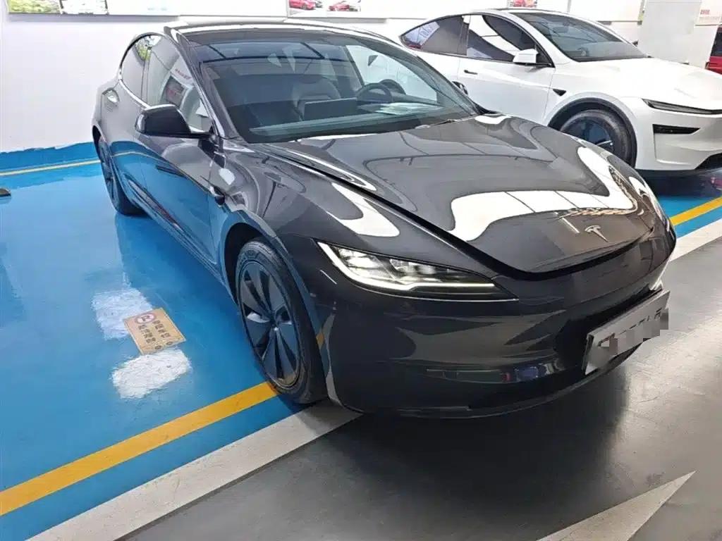 Model 3 2023 Rear-Wheel Drive — миниатюра 4