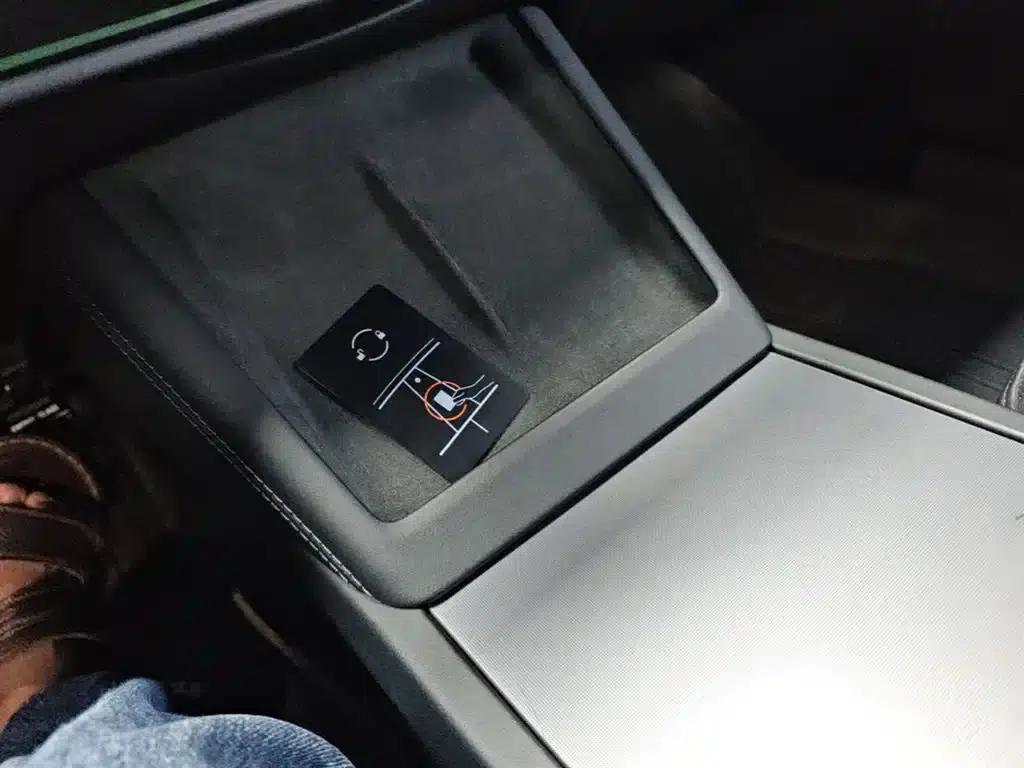 Model 3 2023 Rear-Wheel Drive — миниатюра 9