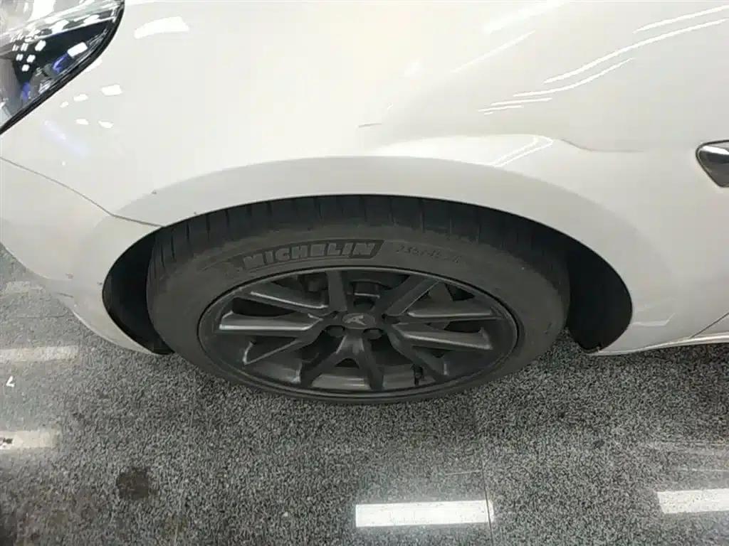 Model 3 2020 Facelift Long Range Rear-Wheel Drive — миниатюра 23