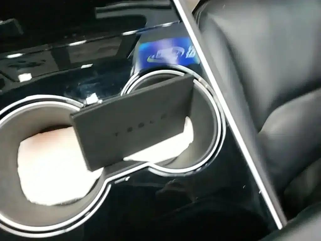 Model 3 2020 Facelift Long Range Rear-Wheel Drive — миниатюра 9