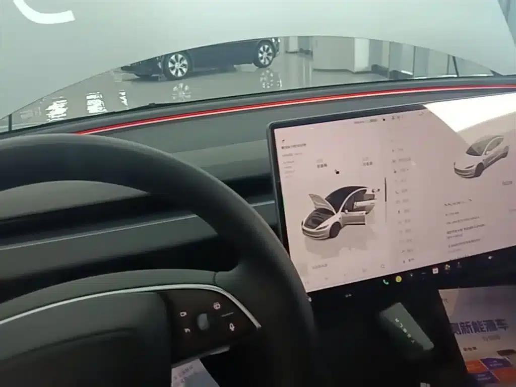 Model 3 2023 Rear-Wheel Drive — миниатюра 14