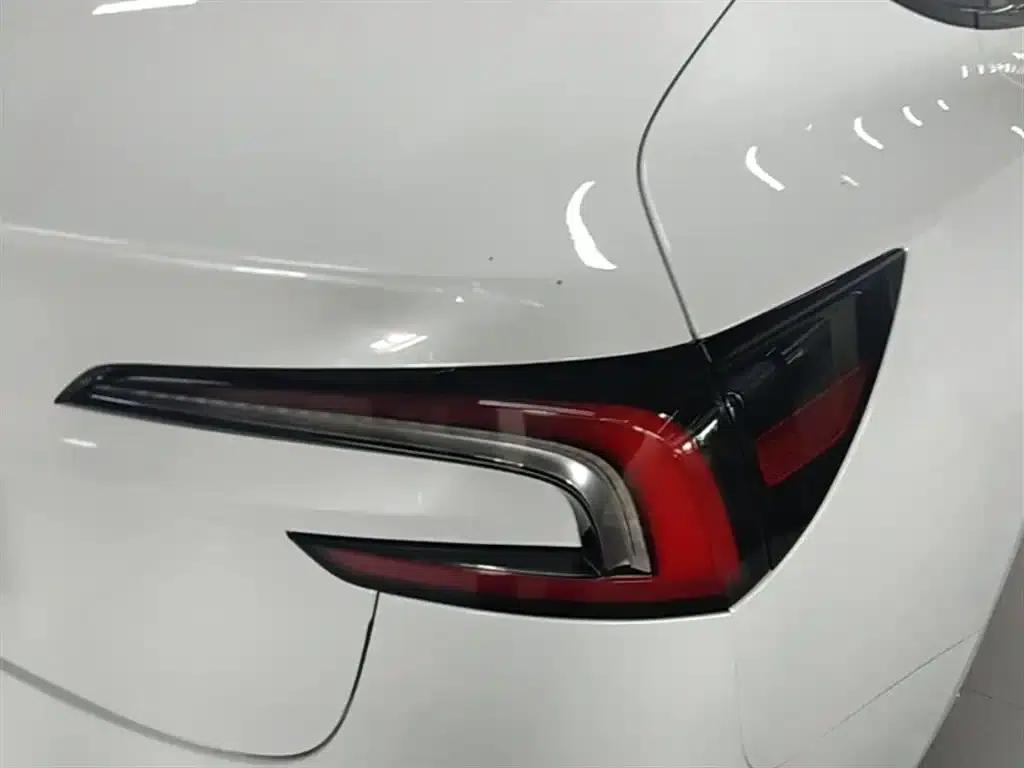 Model 3 2023 Rear-Wheel Drive — миниатюра 8
