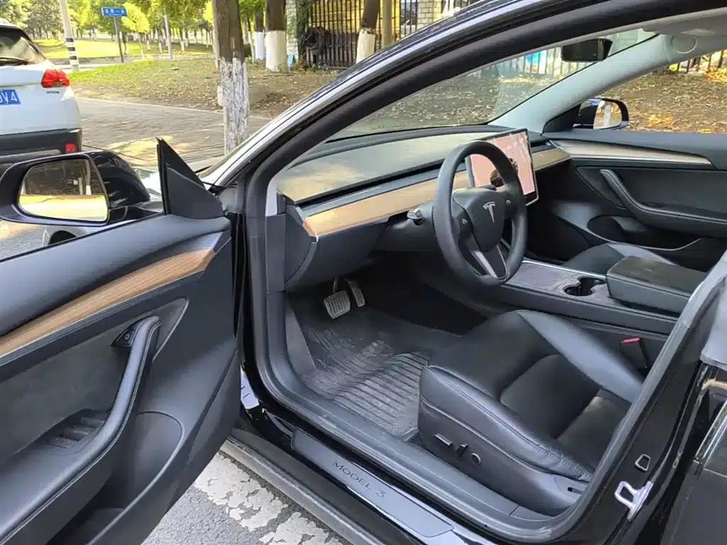 Model 3 2022 Rear-Wheel Drive — миниатюра 16