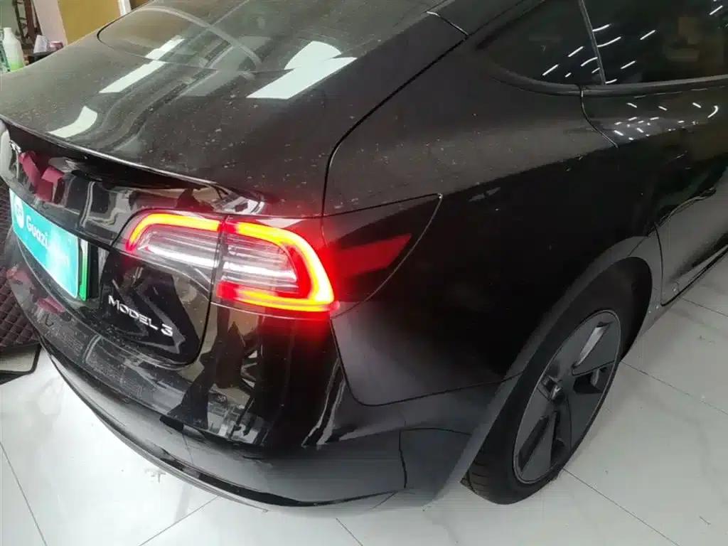 Model 3 2022 Rear-Wheel Drive — миниатюра 8