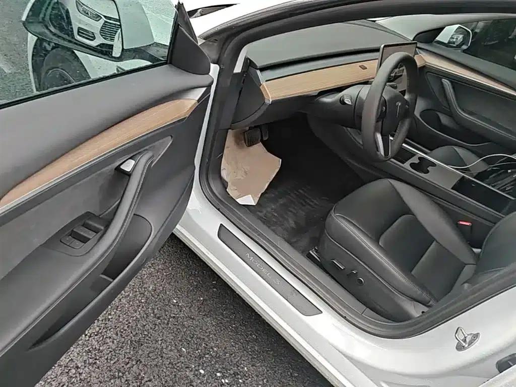 Model 3 2022 Rear-Wheel Drive — миниатюра 16