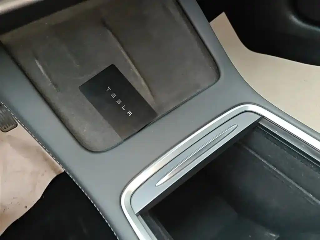 Model 3 2022 Rear-Wheel Drive — миниатюра 9