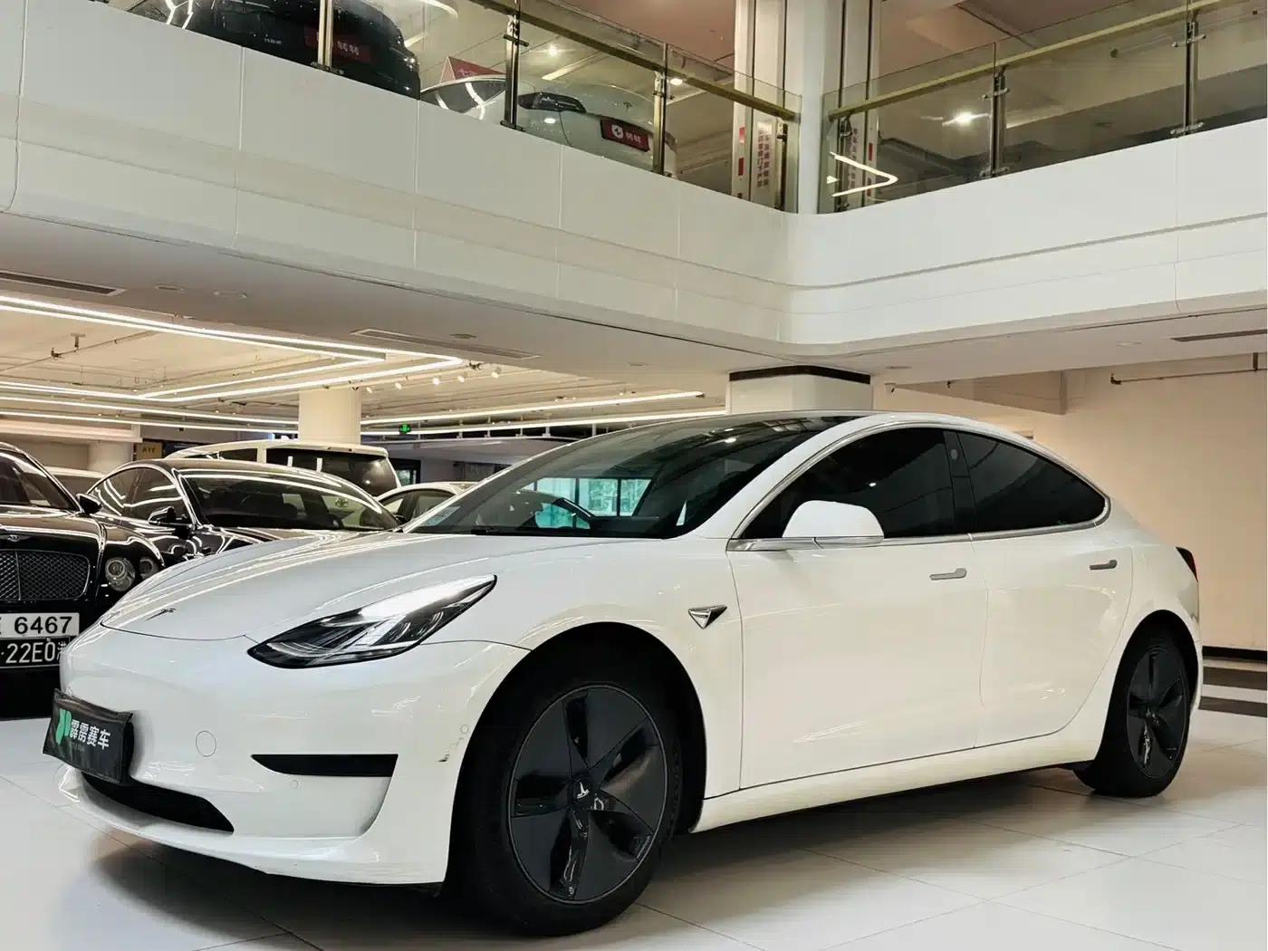Imported 2019 Model 3 Long Range All-Wheel Drive — миниатюра 1